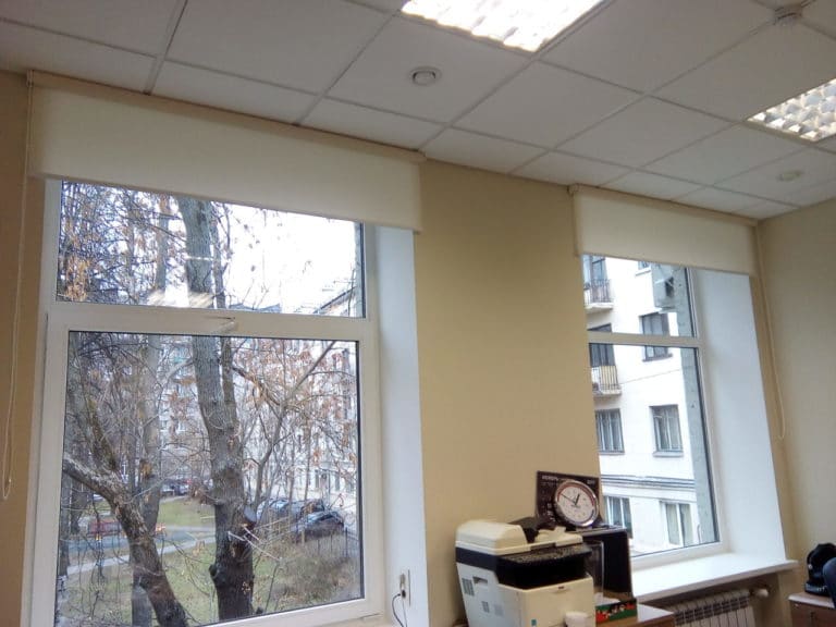 Рулонные шторы для офисов компании РОСМА