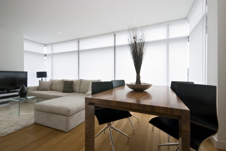 Рулонные шторы белые