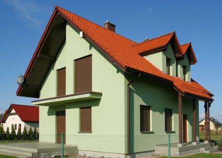 Защитные рольставни: надёжный барьер от взлома для дома и бизнеса