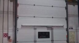 Промышленные секционные ворота