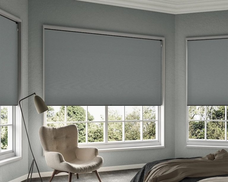 «Тишина, темнота и стиль»: почему шторы плиссе блэкаут — лучший выбор для защиты от солнца