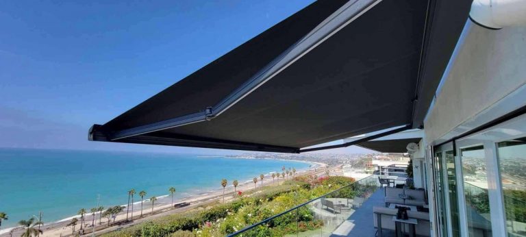 Кассетные выдвижные маркизы