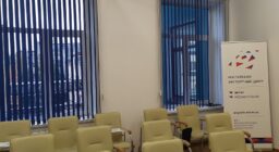 Вертикальные жалюзи для конференц-зала