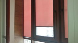 Рулонные шторы для алюминиевого балкона