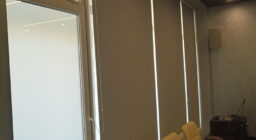 Рулонные шторы BlackOut для зала