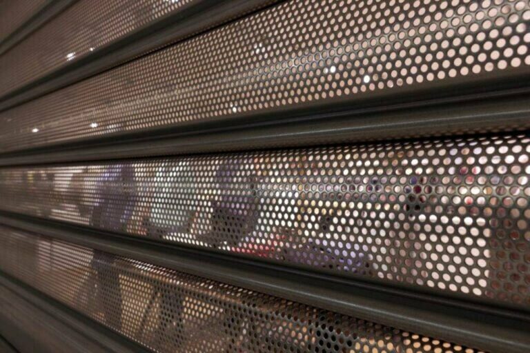 Перфорированные рольставни