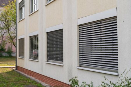 Уличные жалюзи