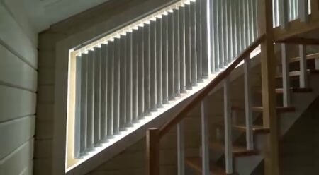 Вертикальные наклонные жалюзи для окон сложной формы