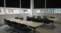 Рулонные шторы для класса школы