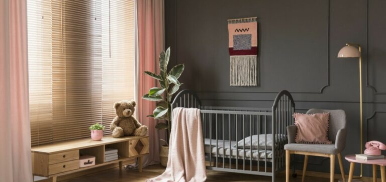 Горизонтальные деревянные жалюзи