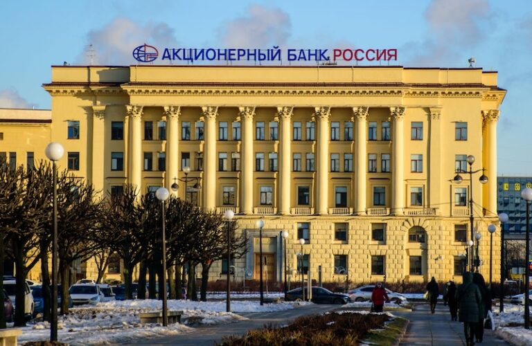 Вертикальные жалюзи для Банка «РОССИЯ»