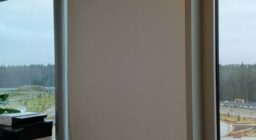 Рулонные шторы для офиса на алюминиевые окна